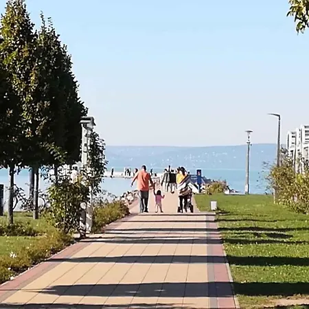Apartament In Siofok/balaton 35870 *